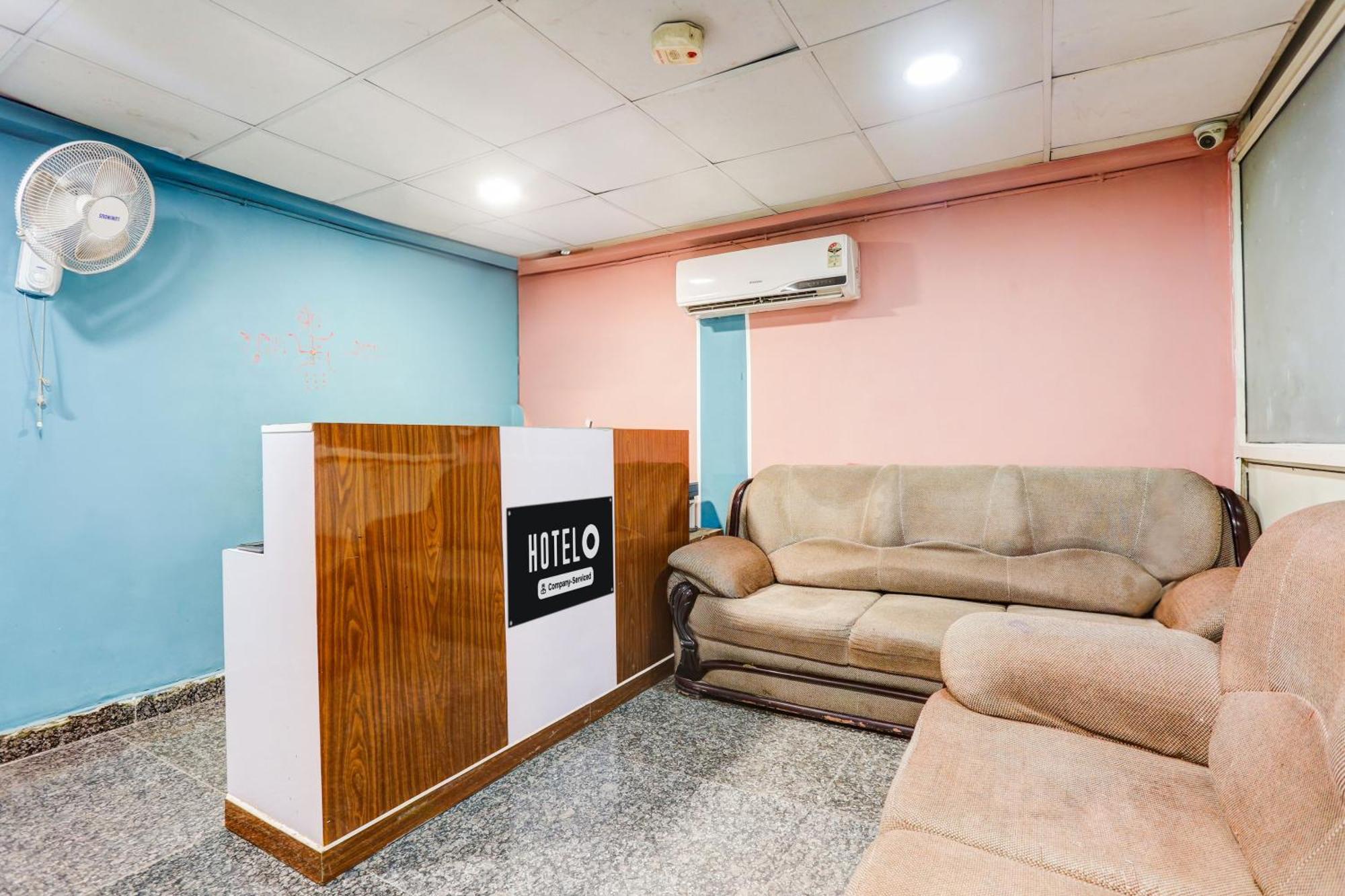 Super Hotel O Rohini Sector 20 Formerly Yellow Saffron Delhi  Dış mekan fotoğraf